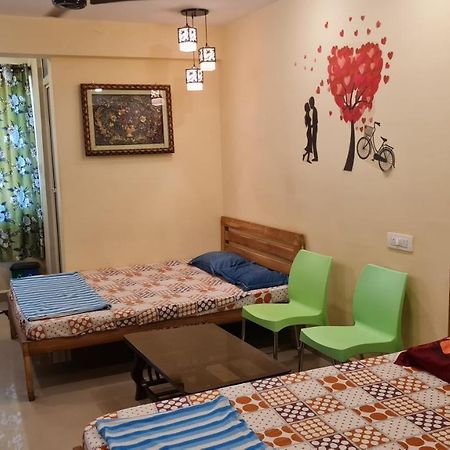 Godwill Kimo Guest House Seraulim Madgaon Exteriör bild
