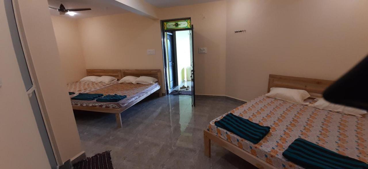 Godwill Kimo Guest House Seraulim Madgaon Exteriör bild