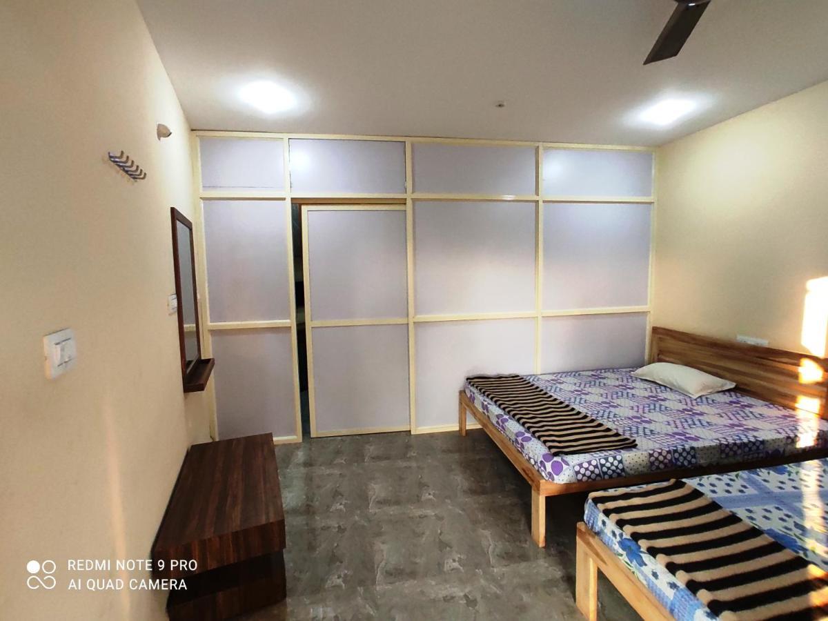 Godwill Kimo Guest House Seraulim Madgaon Exteriör bild
