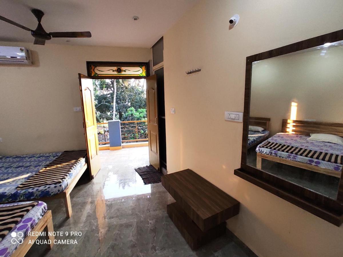 Godwill Kimo Guest House Seraulim Madgaon Exteriör bild