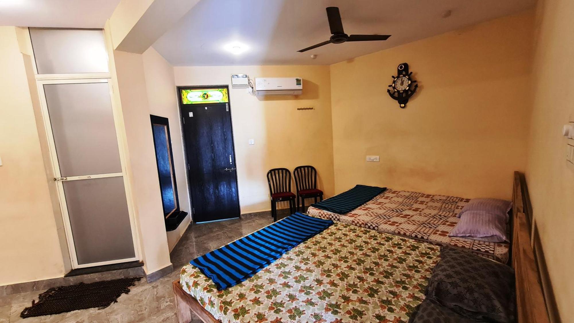 Godwill Kimo Guest House Seraulim Madgaon Exteriör bild