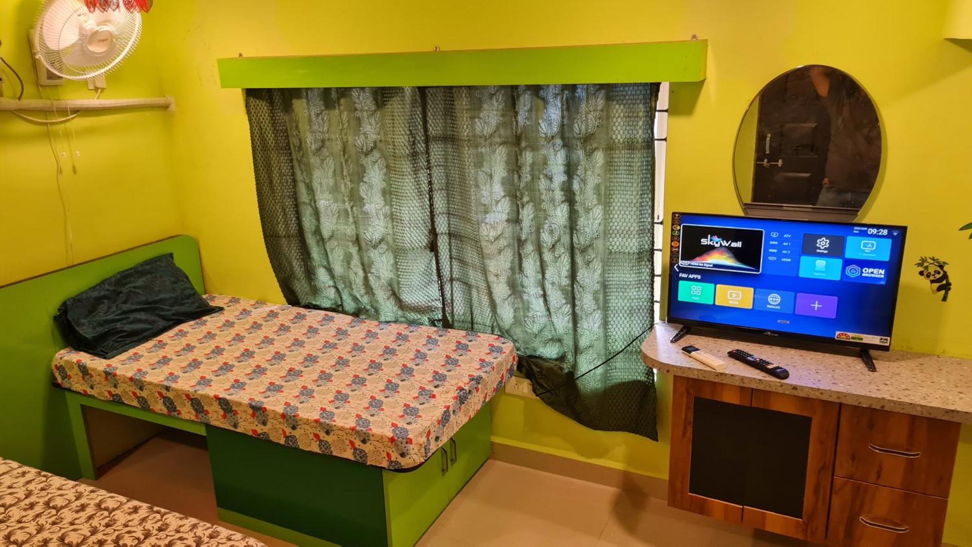 Godwill Kimo Guest House Seraulim Madgaon Exteriör bild