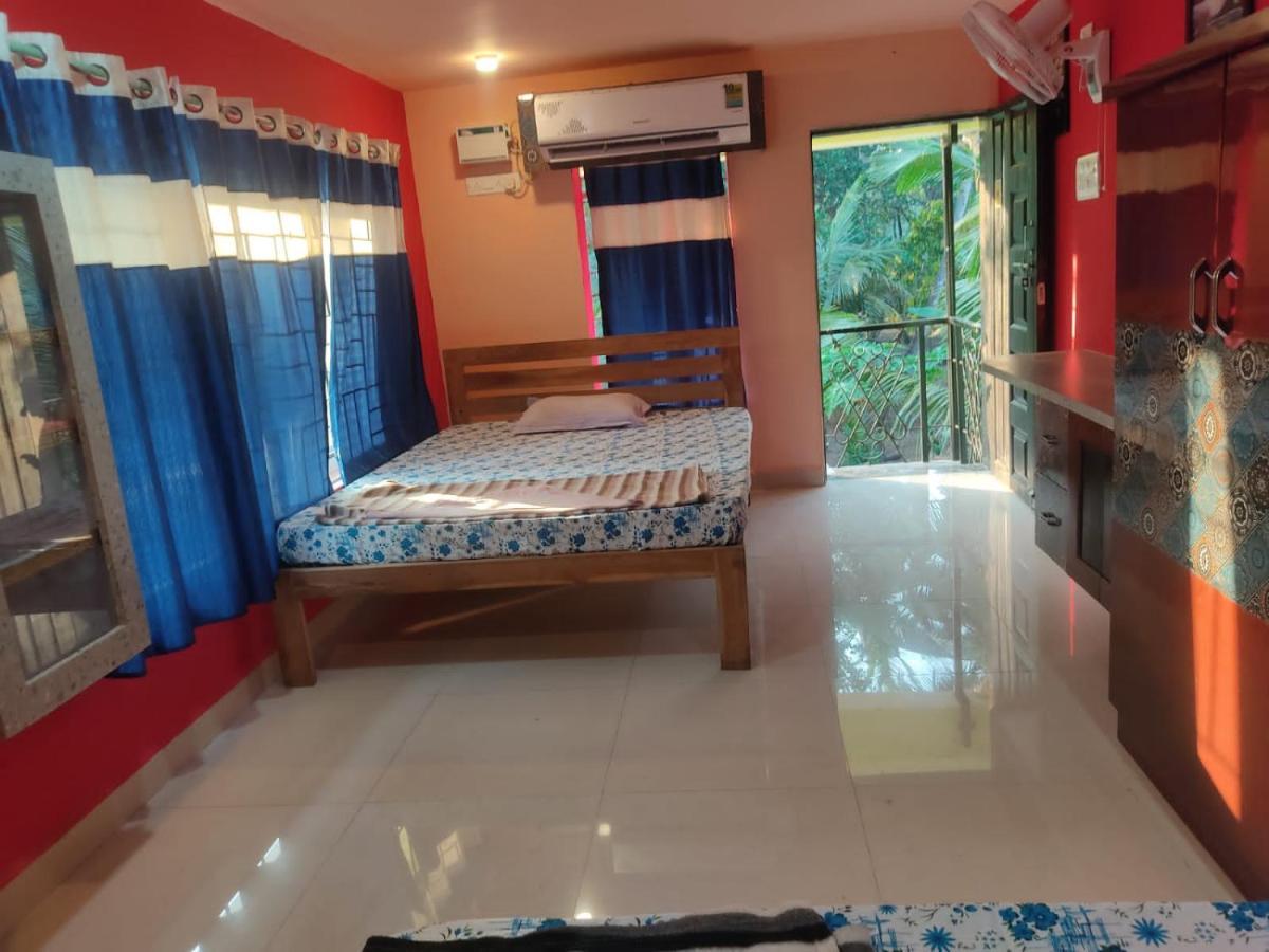 Godwill Kimo Guest House Seraulim Madgaon Exteriör bild